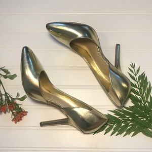 BCBG Shoes - Gold BCBG Pumps BCBG Shoes - Gold BCBG Pumps